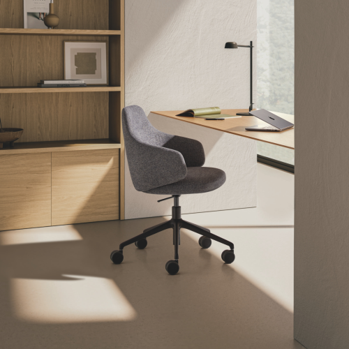 binar_photo_ambiance_bureau_roulettes_plutôt_sombre