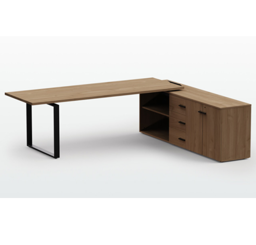 photo bureau design et coloré BAT avec retour rangement finition bois et noire