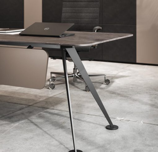 photo zoom sur bureau SPARE avec plateau mélaminé marron marbré et pieds anthracite 