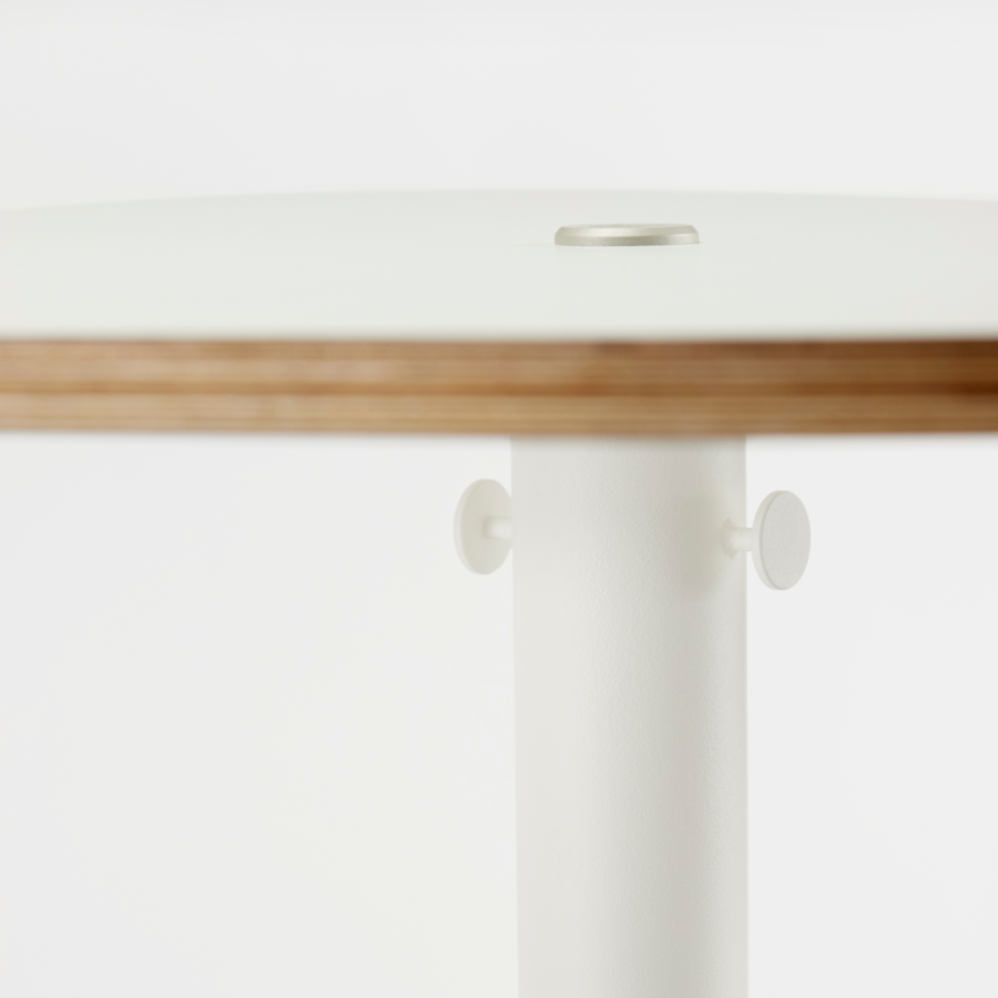 photo_gure_socle_bois_base_blanche