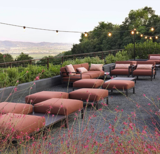 photo mobilier extérieur Nardi canapé et pouf terracotta